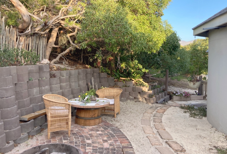 1 Bedroom Property for Sale in Meerensee Western Cape